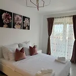 شقة Ariel Deluxe 2 & 3 Coresi *