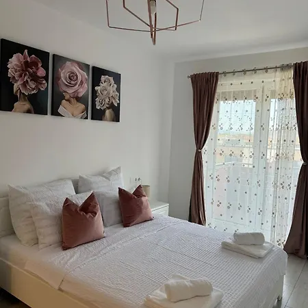 Lejlighed Ariel Deluxe - Balcony & Free Parking *