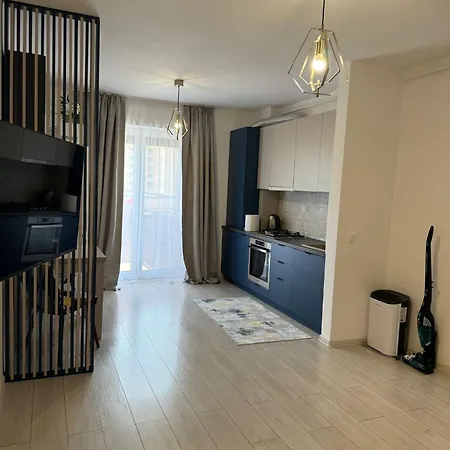 아파트 Ariel Deluxe - Balcony & Free Parking 브라쇼브